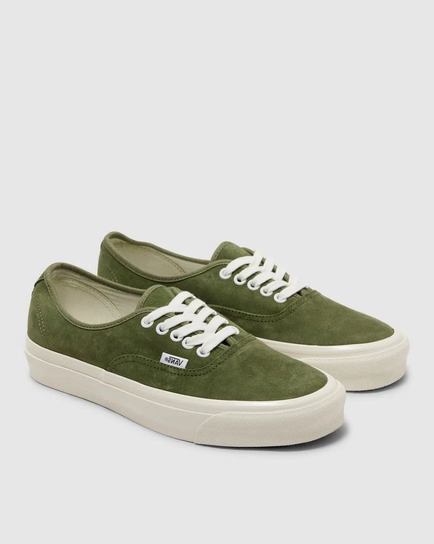 Authentic 44 DX Pig Suede - Vans