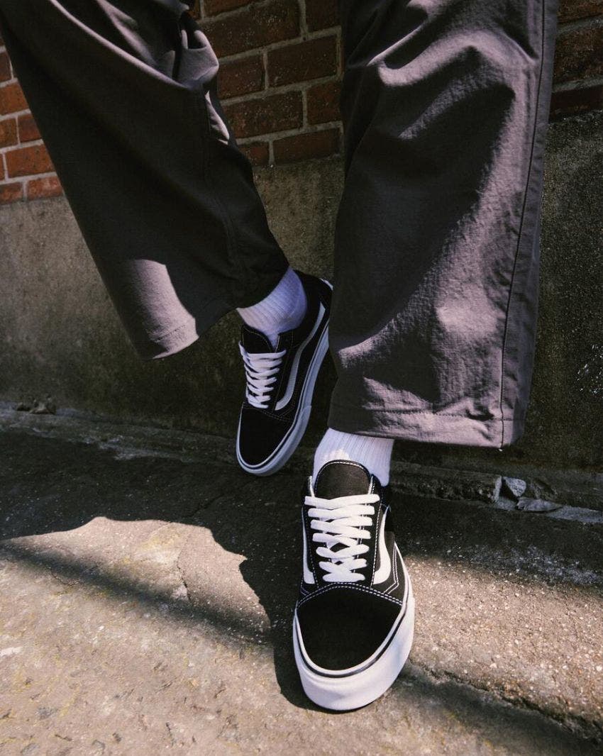 Cheap vans old skool black and white on sale